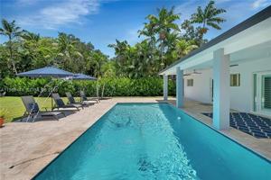 featured image of 8015 Sw 136th St #0