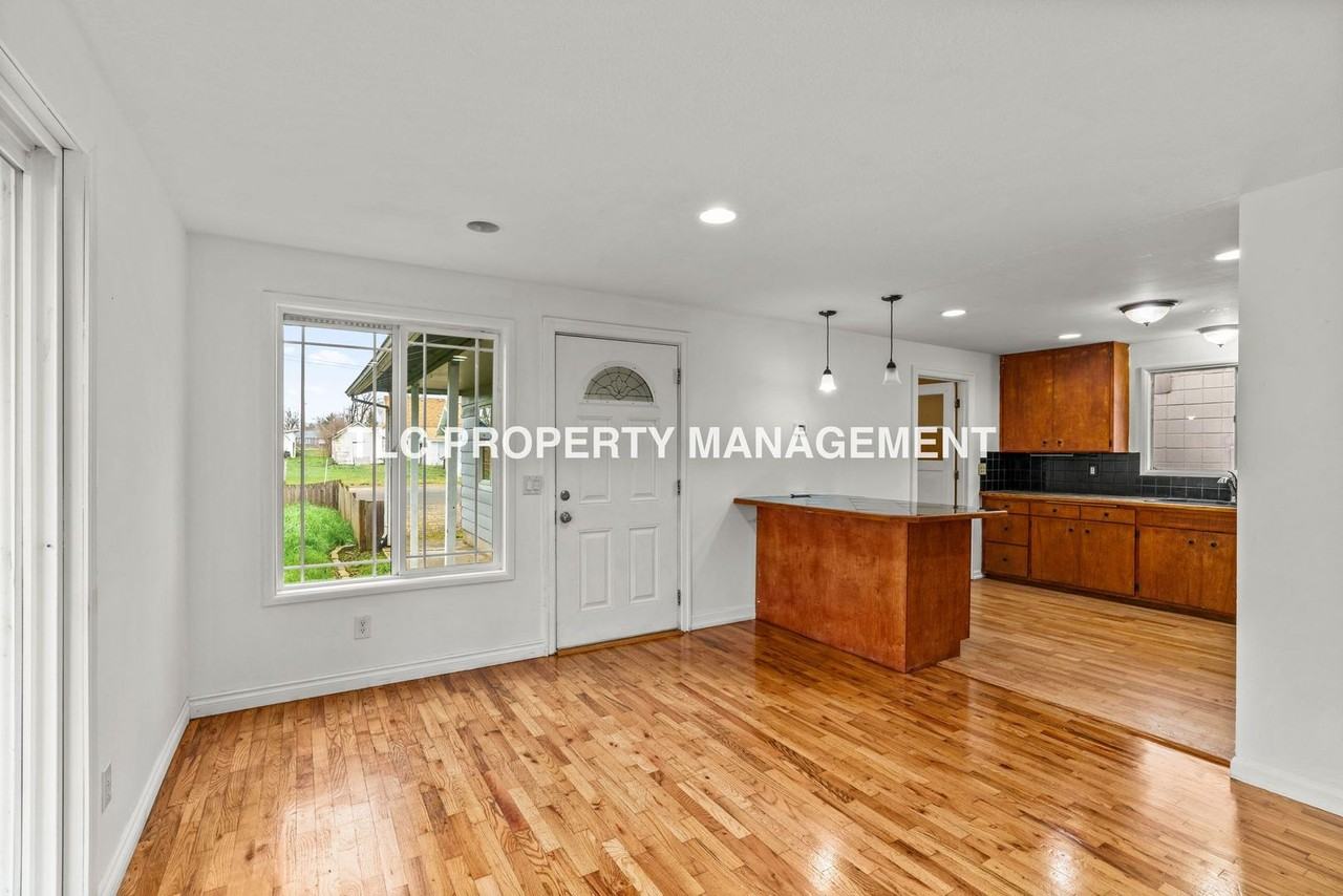 74 N 3rd St - Photo 4 of 26