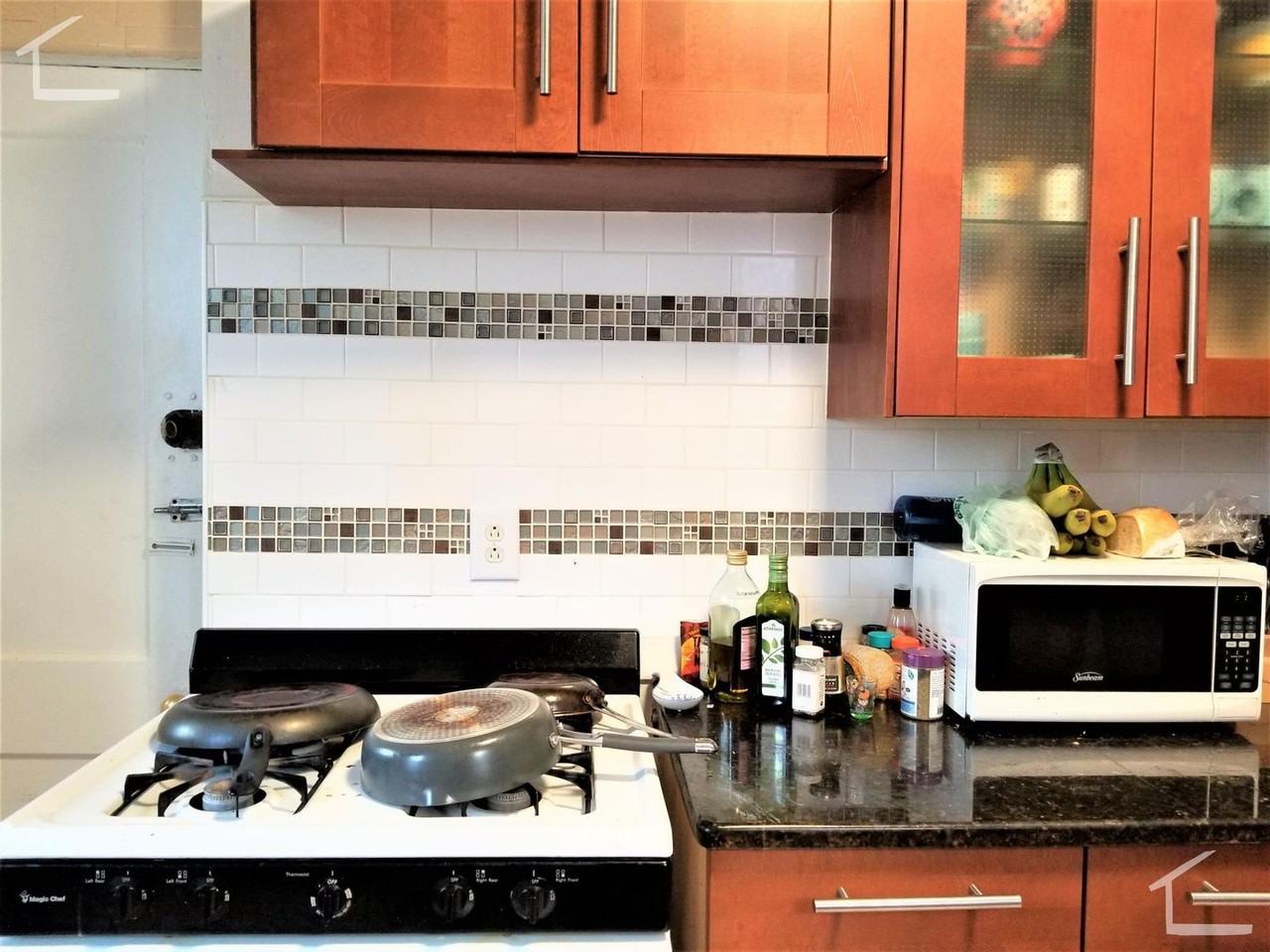 1117 Commonwealth Ave - Photo 6 of 13