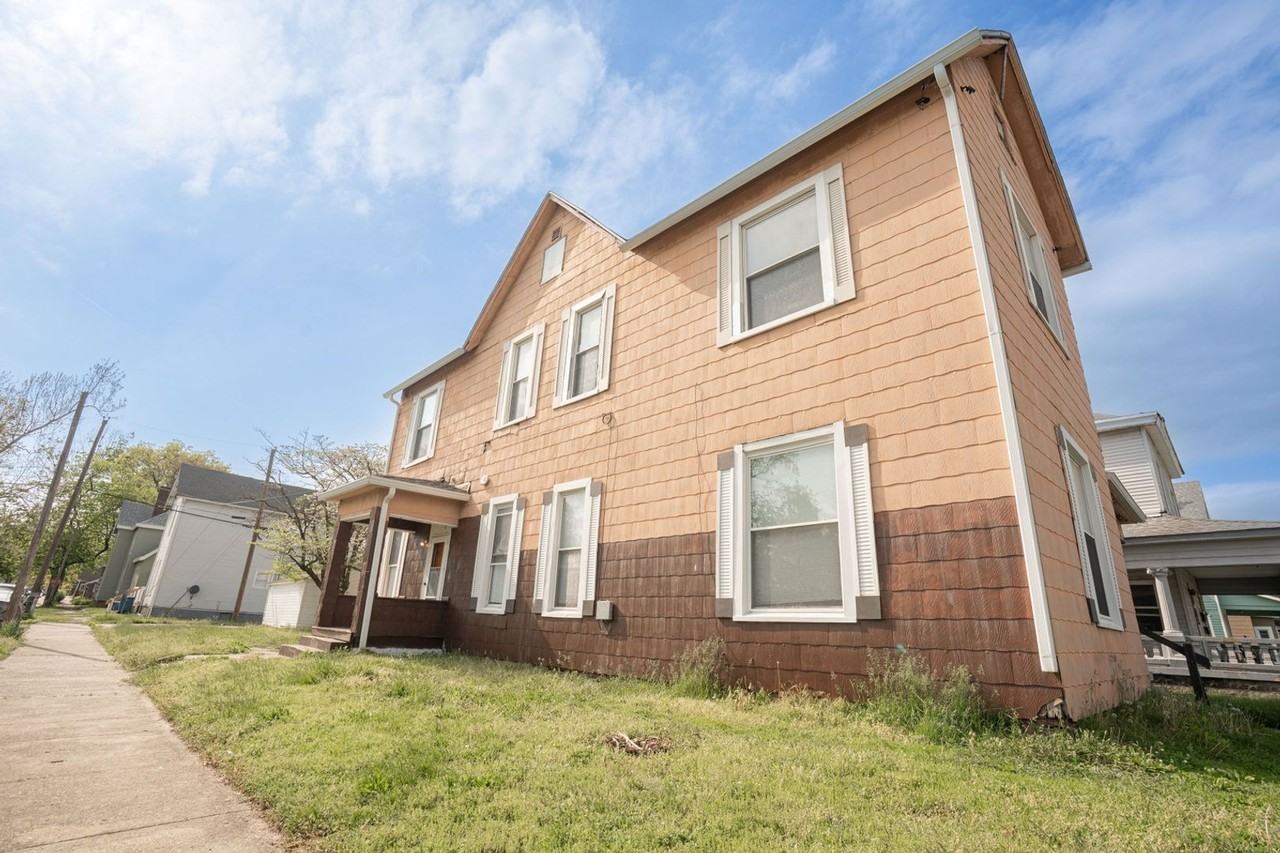 731 S 7th St - Photo 3 of 26