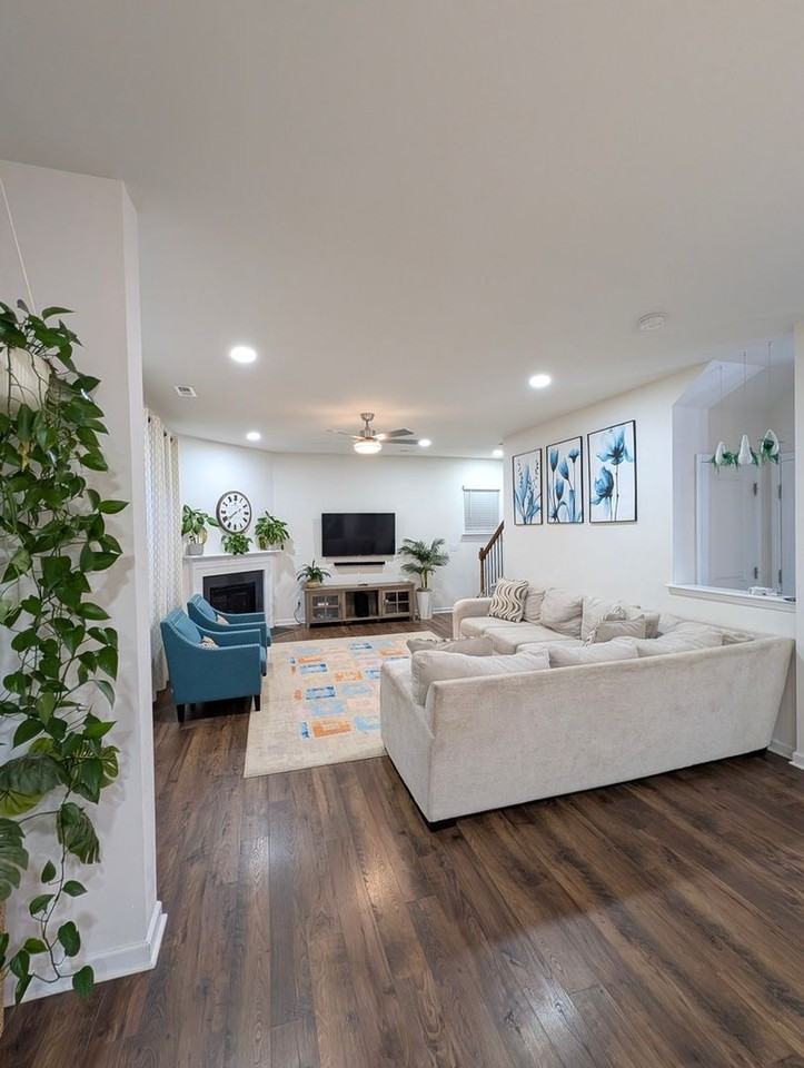 5013 Jamie Sloop Ln - Photo 4 of 23