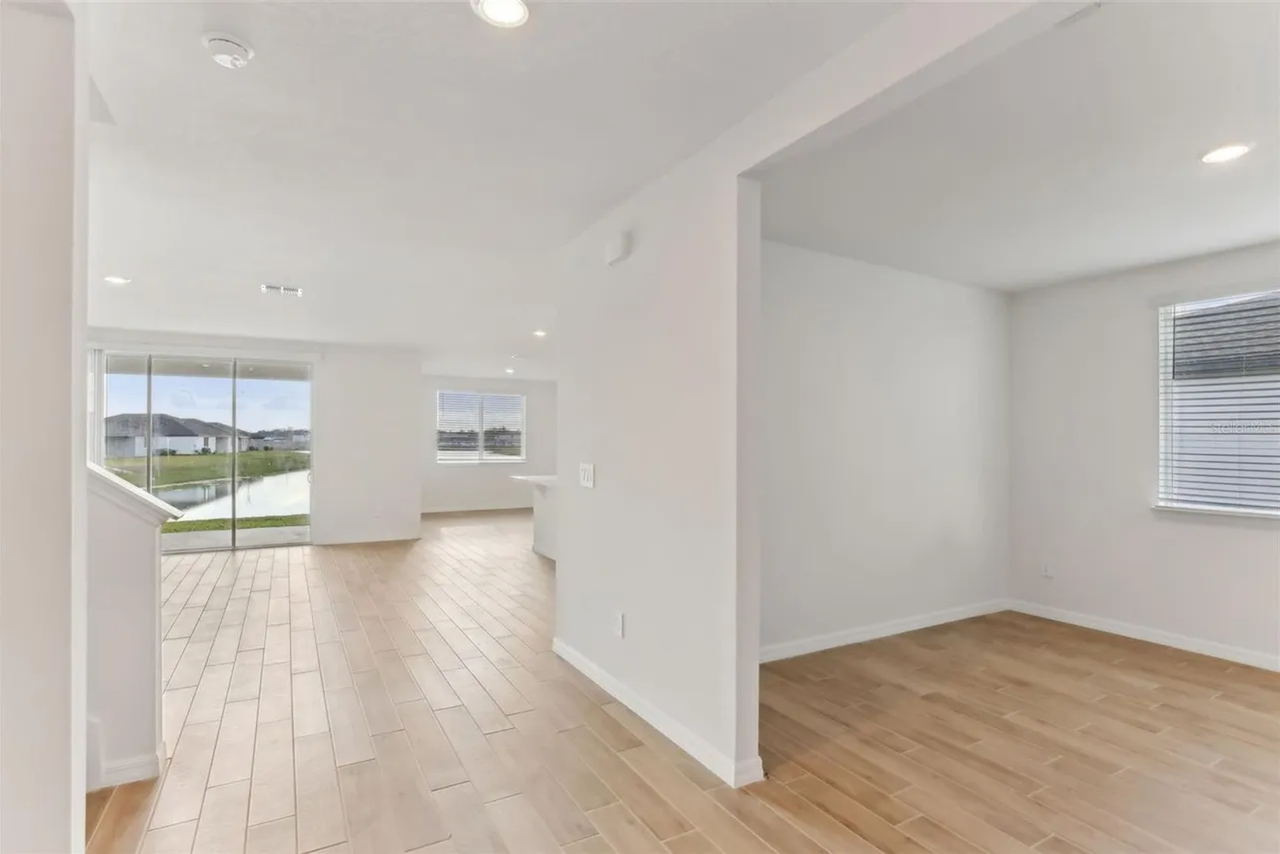 2020 Rosewood Dr - Photo 7 of 50