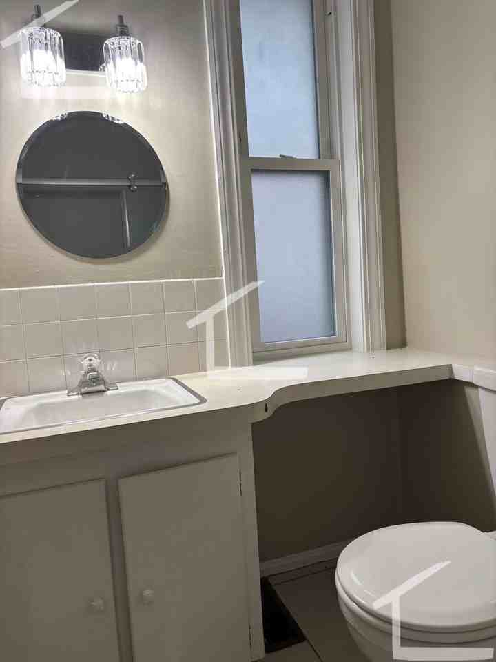 44 44 Armington St - Photo 3 of 17