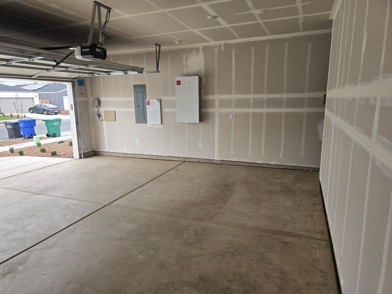 1563 N Mitchell St - Photo 5 of 18