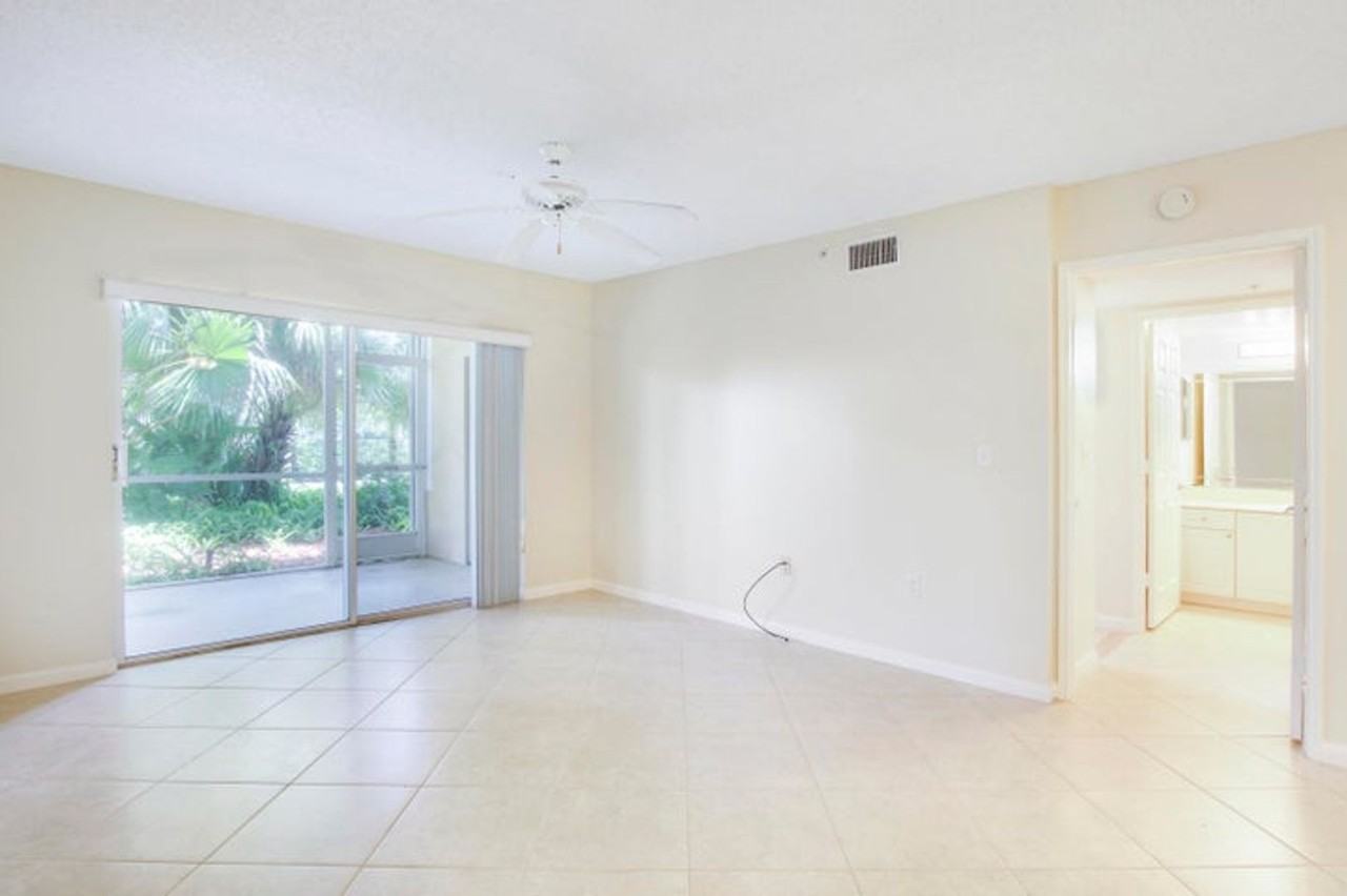 284 Village Blvd - Photo 3 of 18