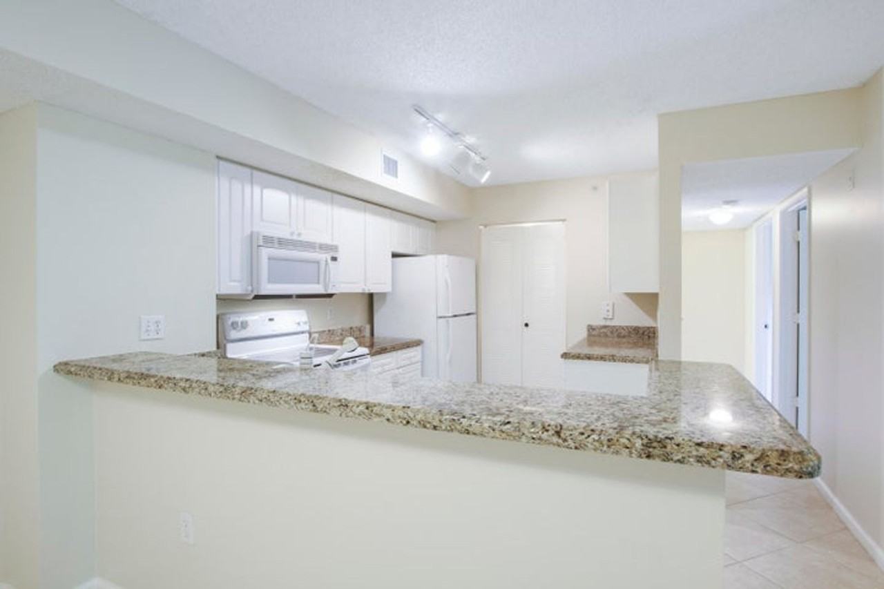 284 Village Blvd - Photo 6 of 18