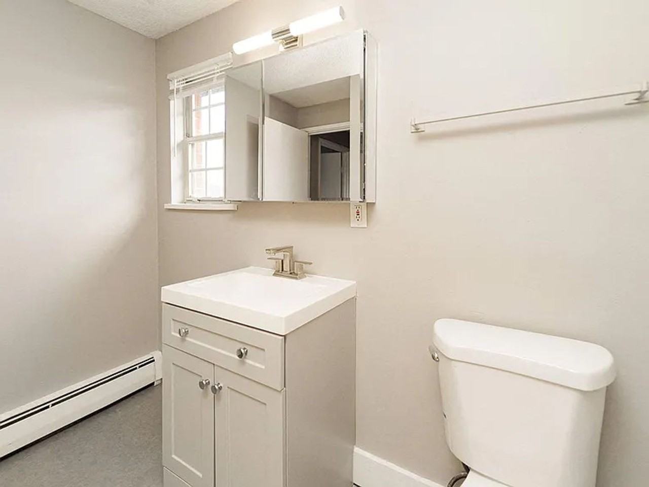 164 Coe Ave - Photo 6 of 7