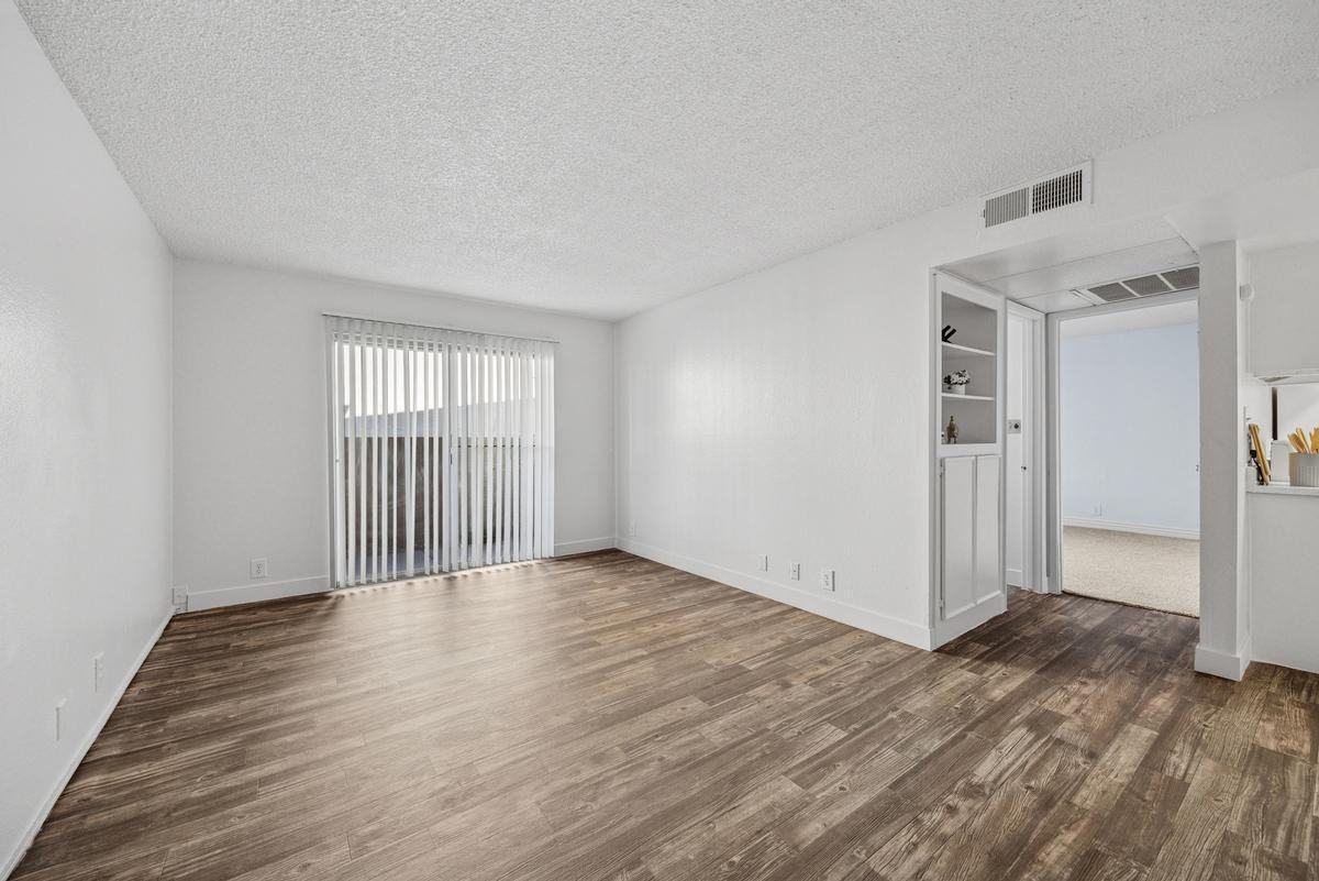 3161 W Cheryl Dr - Photo 6 of 22