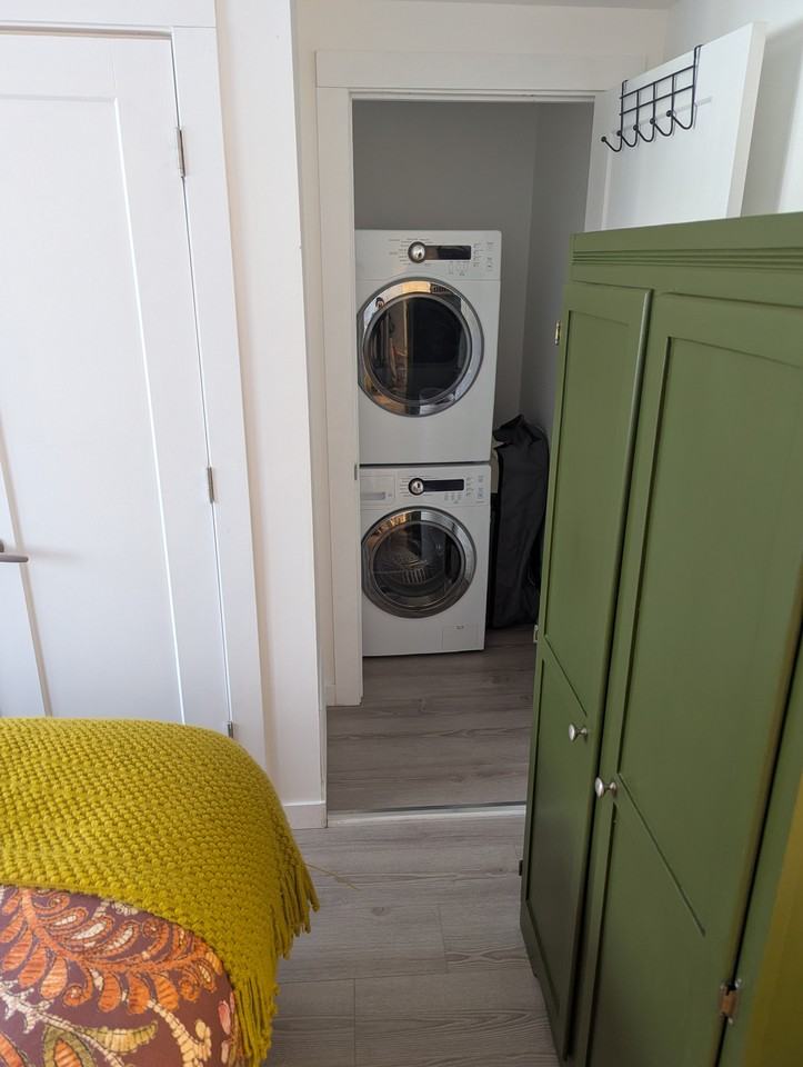 37 Scott Crescent #2 - Photo 2 of 6