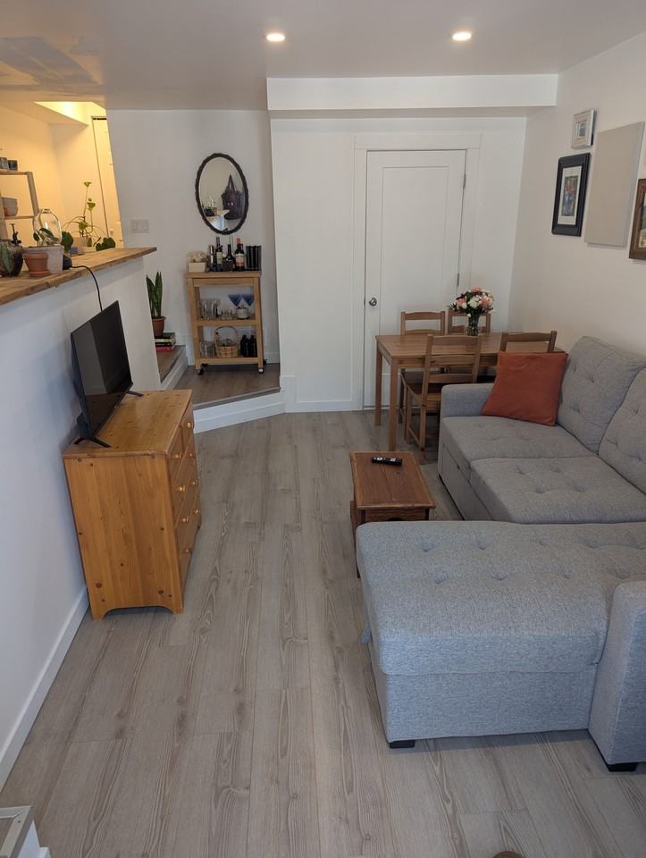 37 Scott Crescent #2 - Photo 3 of 6