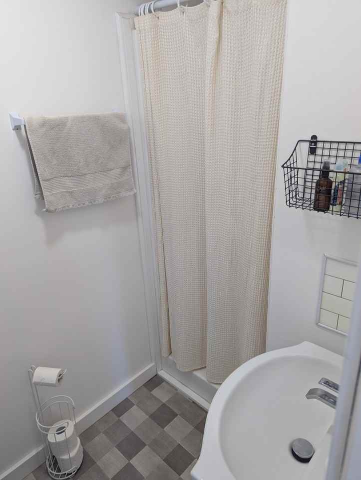 37 Scott Crescent #2 - Photo 4 of 6