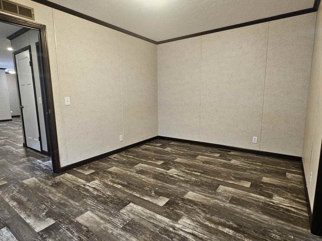 333 E Lakewood Blvd #83 - Photo 4 of 32