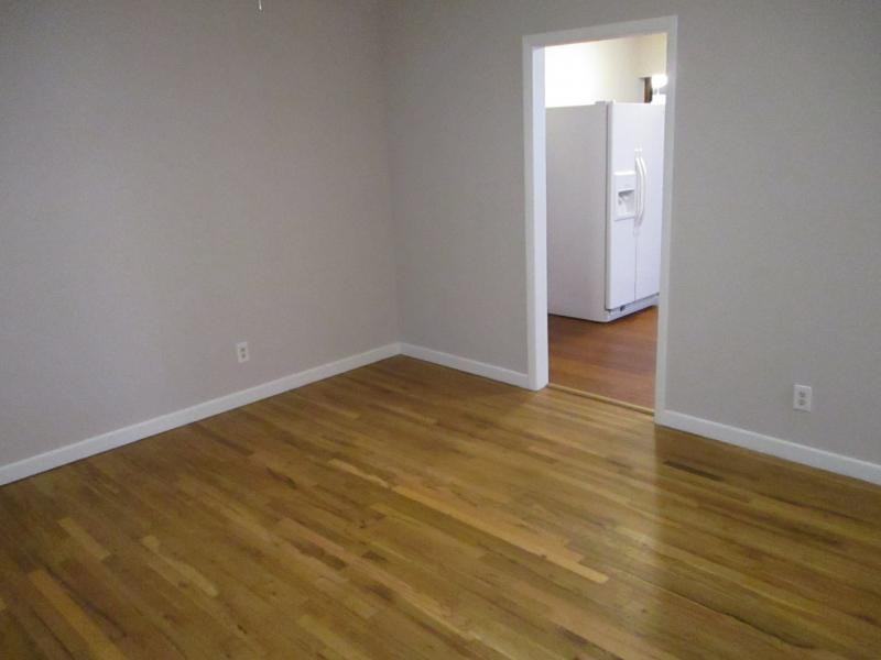 1005 S 11th St - Photo 4 of 50