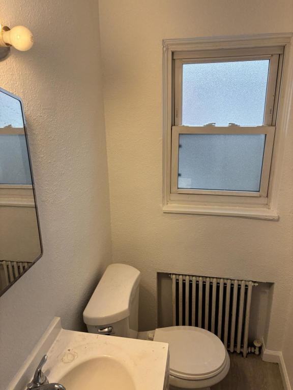 323 Smith Way - Photo 2 of 8