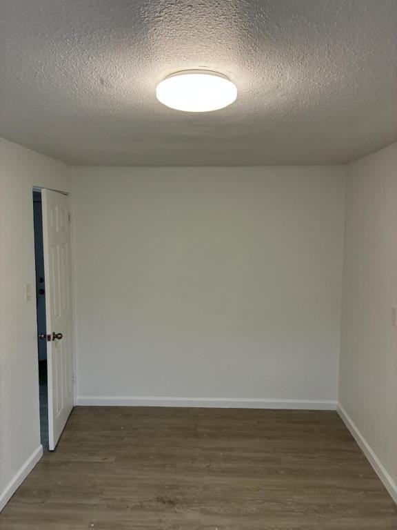 323 Smith Way - Photo 5 of 8