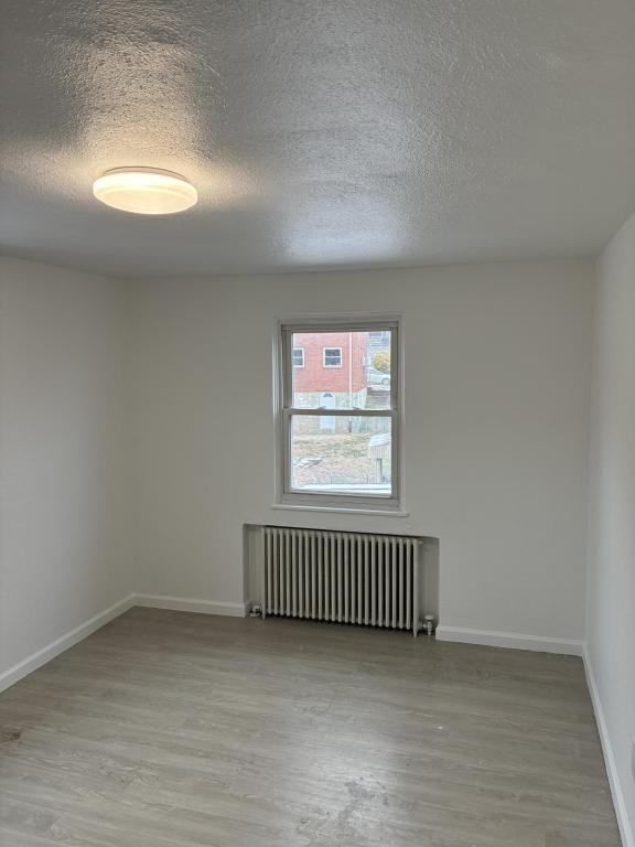 323 Smith Way - Photo 6 of 8