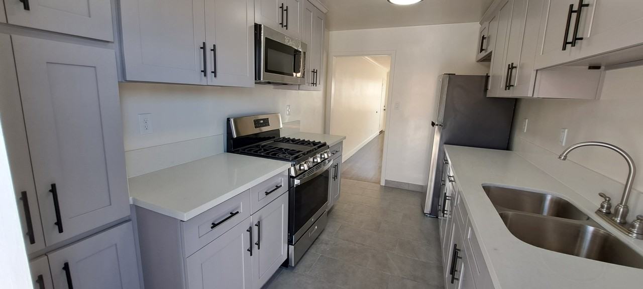 4167 Somerset Drive #6 - Photo 3 of 12