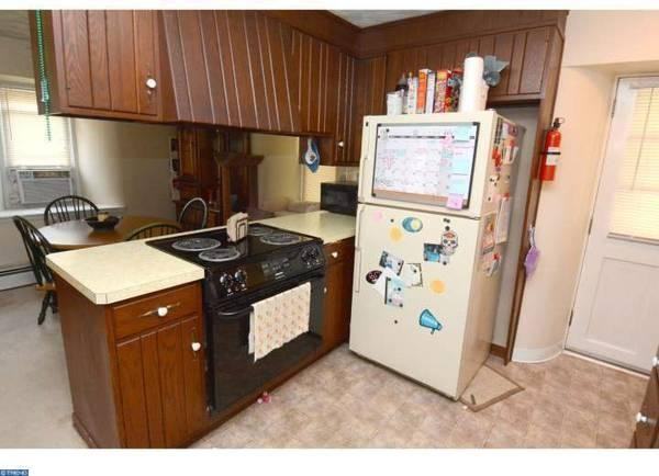 332 N Galen Hall Rd 2nd Fl - Photo 7 of 8