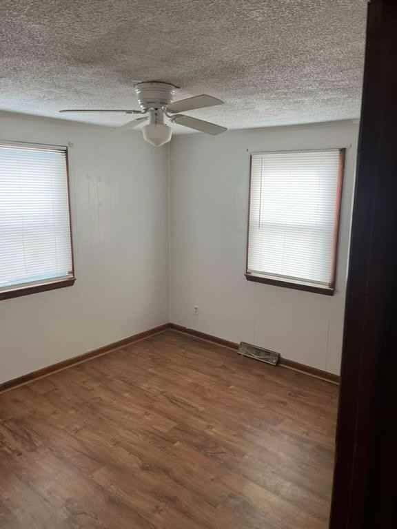 510 Ellen Dr - Photo 3 of 6