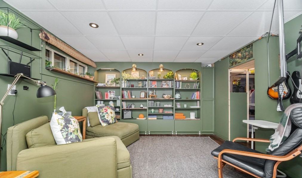 Upper Middle Rd W & Sixth Line - Photo 2 of 10