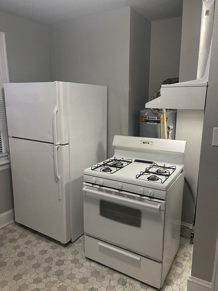 1707 Dinwiddie Ave - Photo 3 of 15