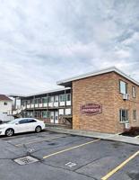 featured image of 615 S Alder St #19
