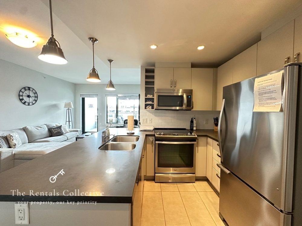 215 West 1st Street #405 - Photo 7 of 23