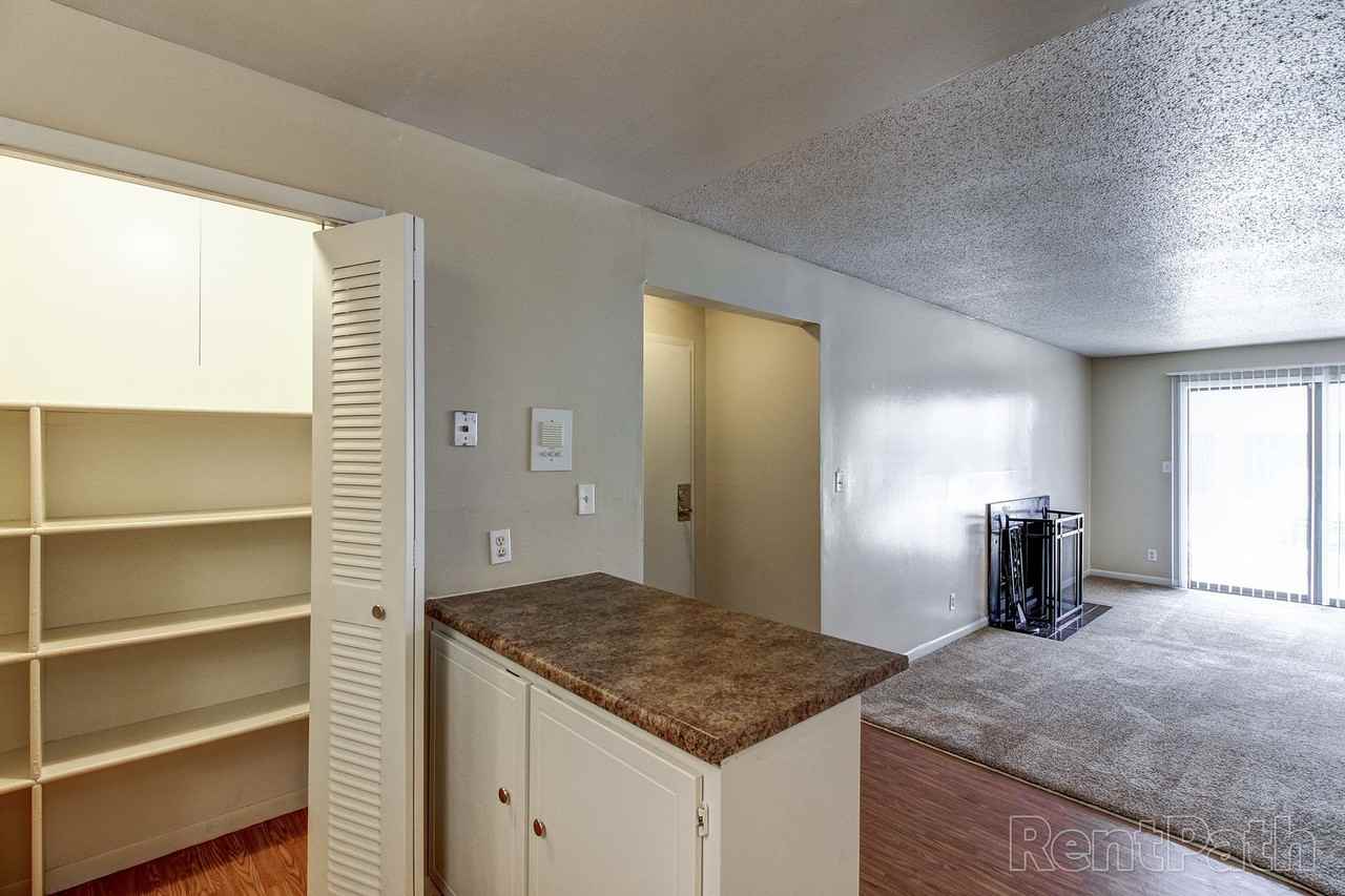 Mandalay On Pacific - Photo 3 of 32