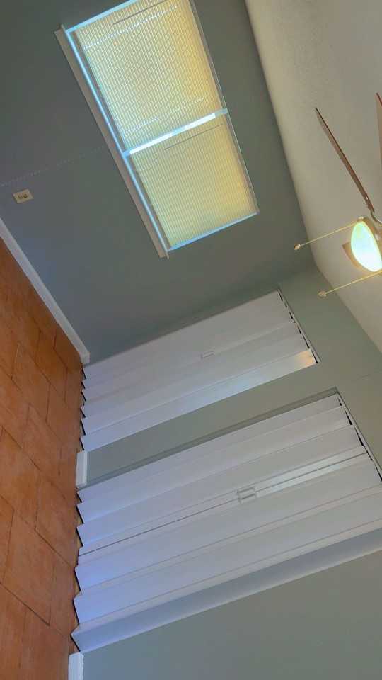 1842 Coral Ln - Photo 2 of 5