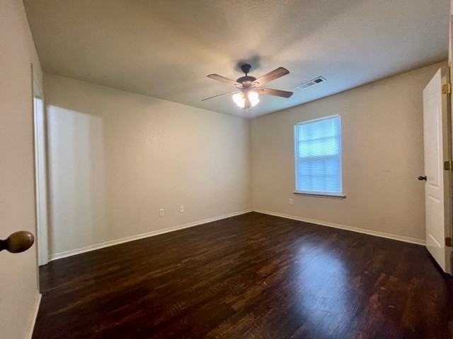 3004 S B St #3004 - Photo 3 of 18