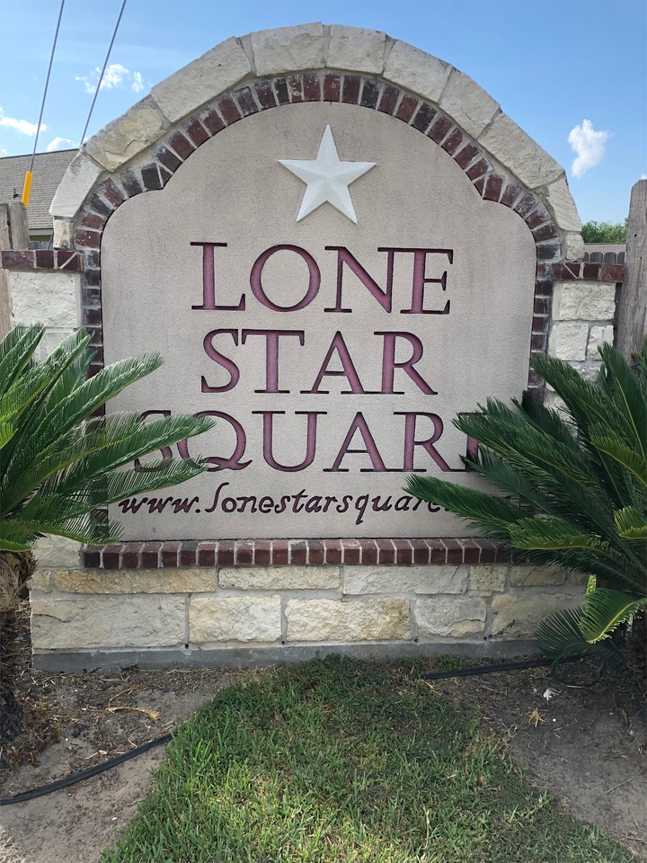 21477 W Wallis Dr Unit A #A - Photo 4 of 13