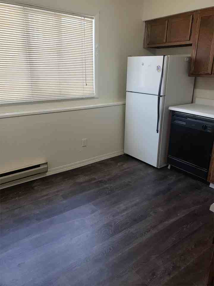 920 E 26th St #2 - Photo 7 of 8