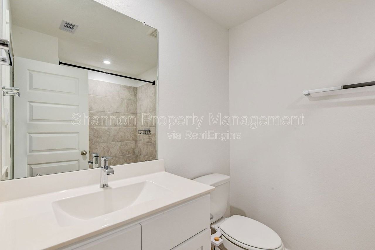 1635 Westway Dr - Photo 6 of 30