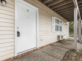 2611 Holton Ave #4 - Photo 1 of 1