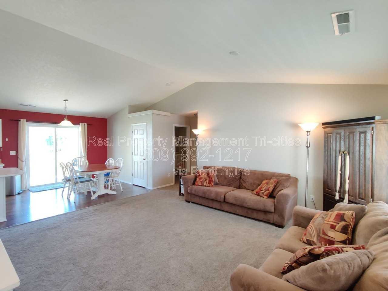 8605 Zephyr Ct - Photo 2 of 22