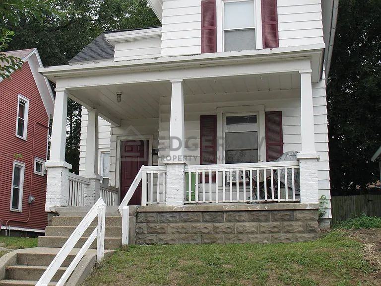 635 Lafayette Ave Ne #1