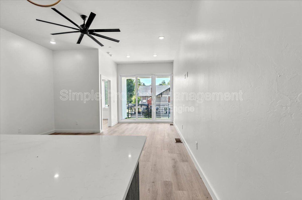 1625 Nw 16th St #2 - Photo 6 of 20