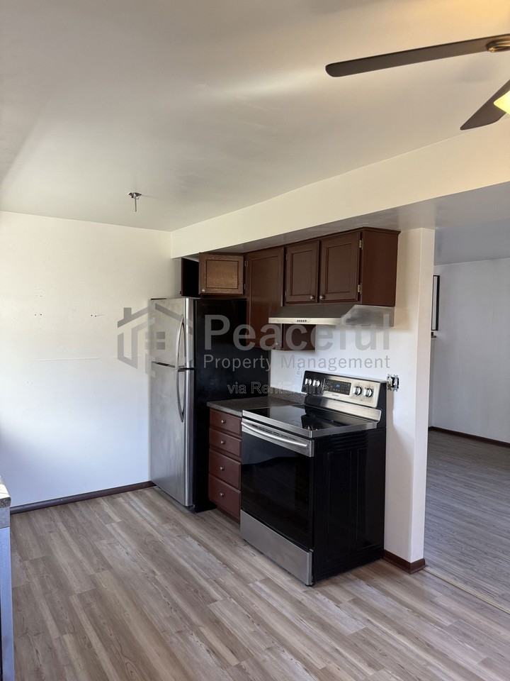 1470 E Brooklane Cir - Photo 5 of 10