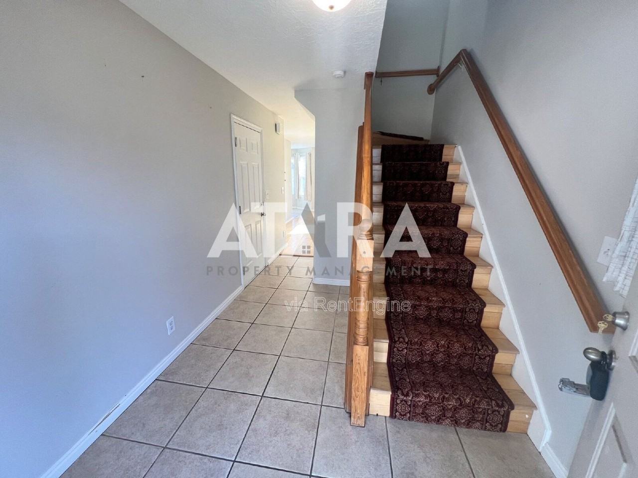 254 N Bliss Ct - Photo 4 of 28