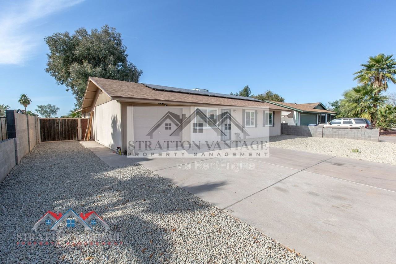 1314 S 78th St - Photo 3 of 42