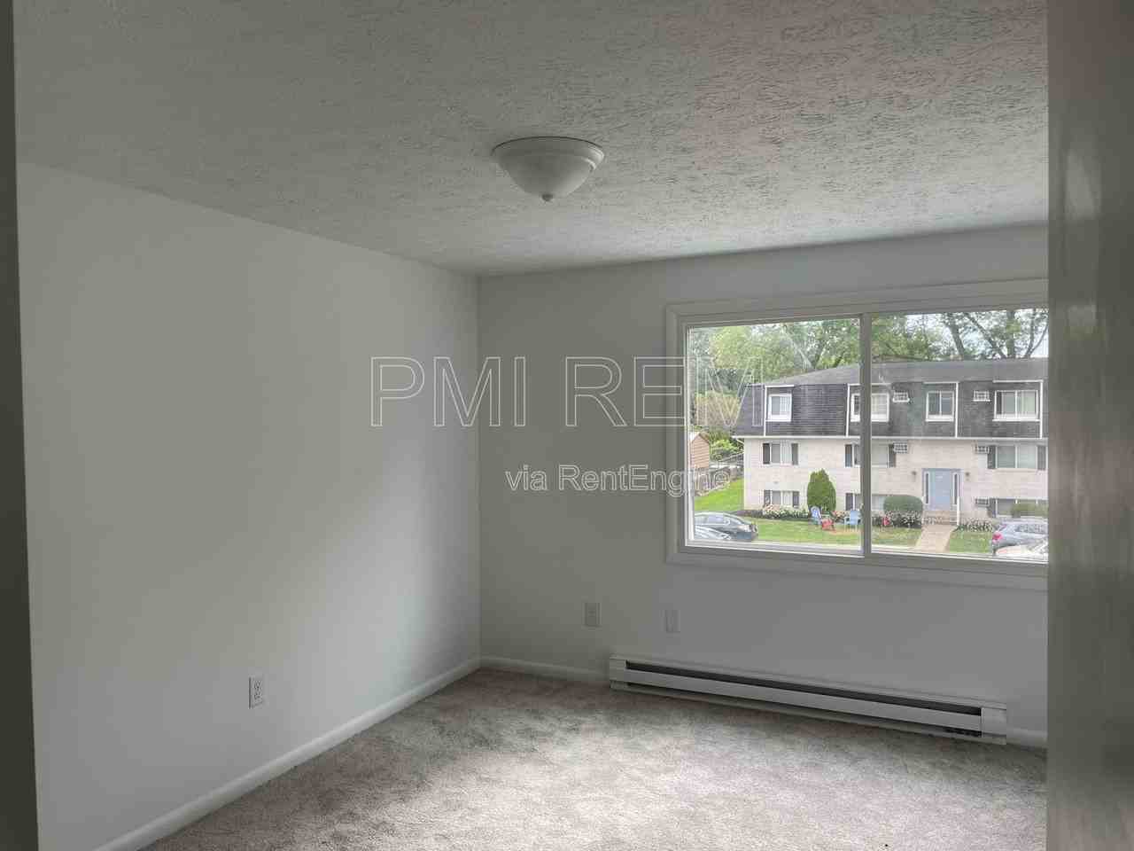 1818 Whipple Ave Nw #3 - Photo 4 of 10