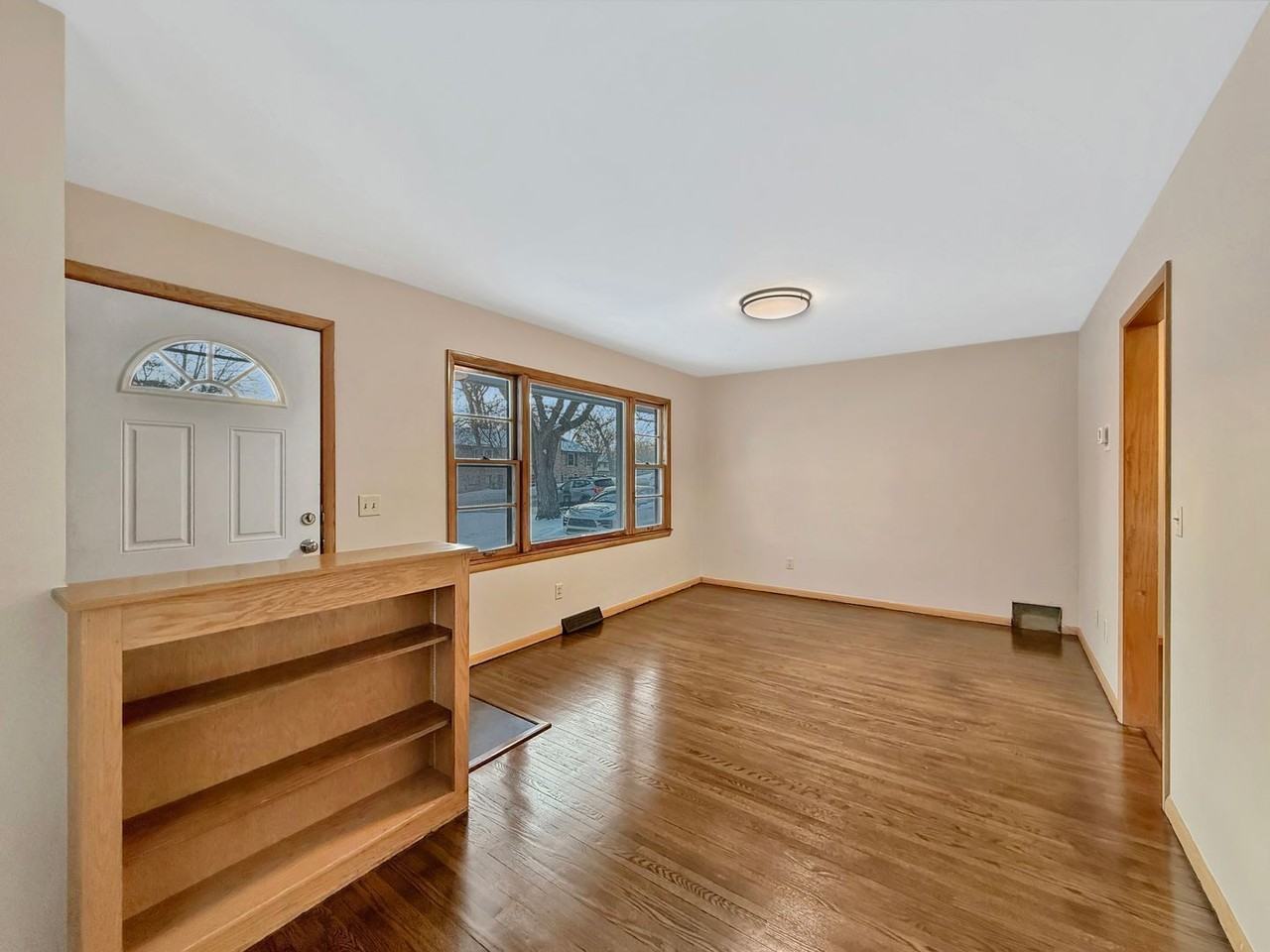 1618 Natchez Ave S #1616 - Photo 2 of 15