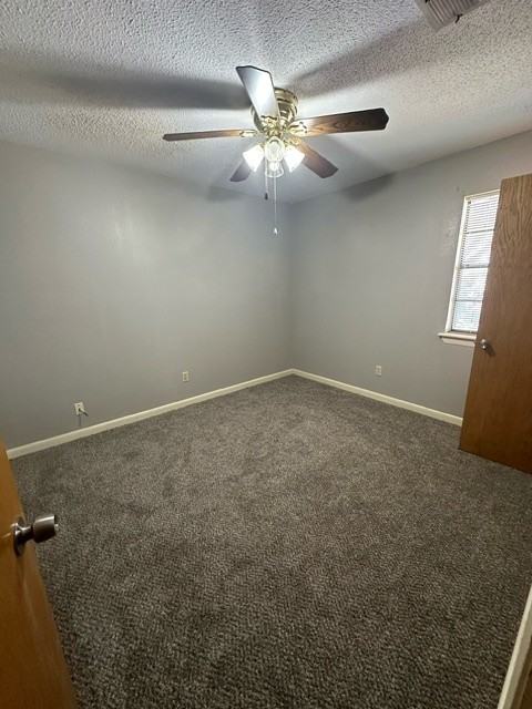 3612 Hawthorne Dr - Photo 2 of 10