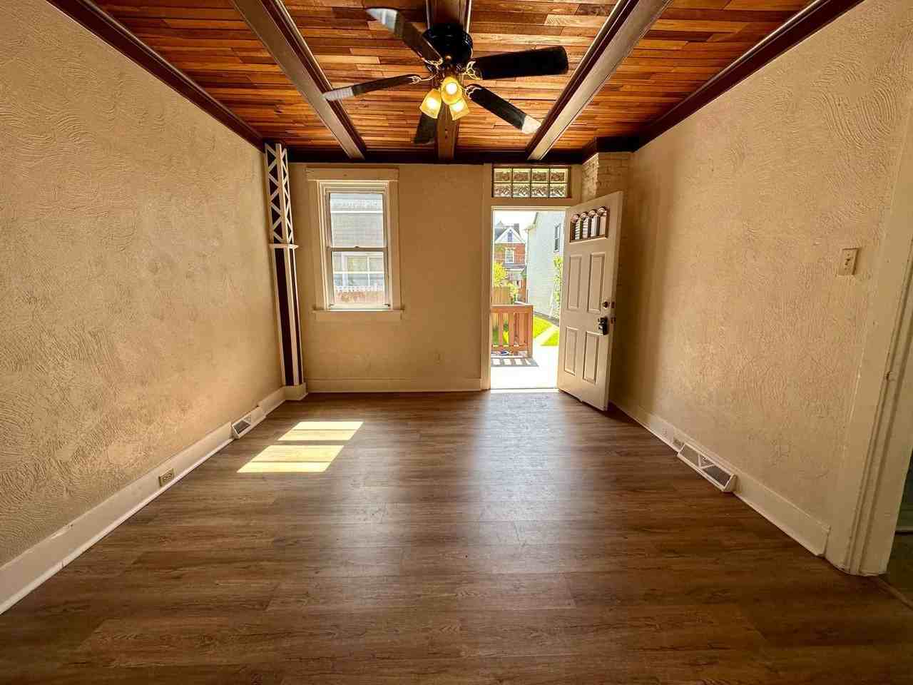 817 N Sheridan Ave #1 - Photo 2 of 10