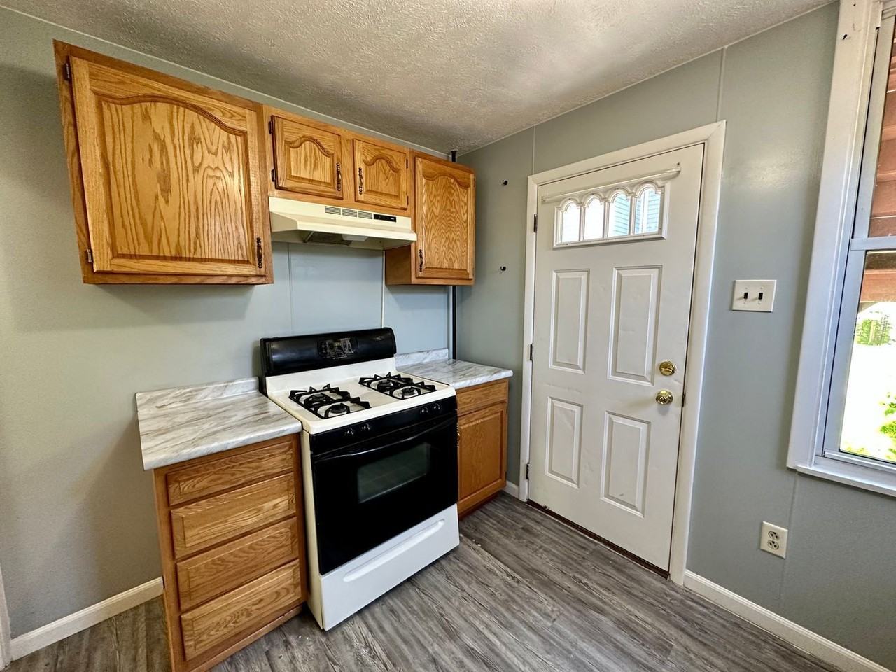 817 N Sheridan Ave #1 - Photo 5 of 10