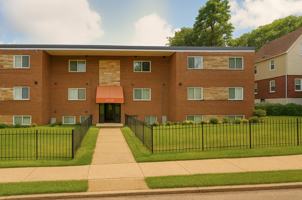 featured image of 710 Chalfonte Pl