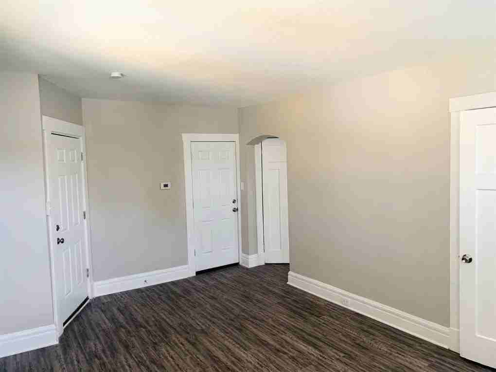 2837 Montana Ave #2 - Photo 6 of 9