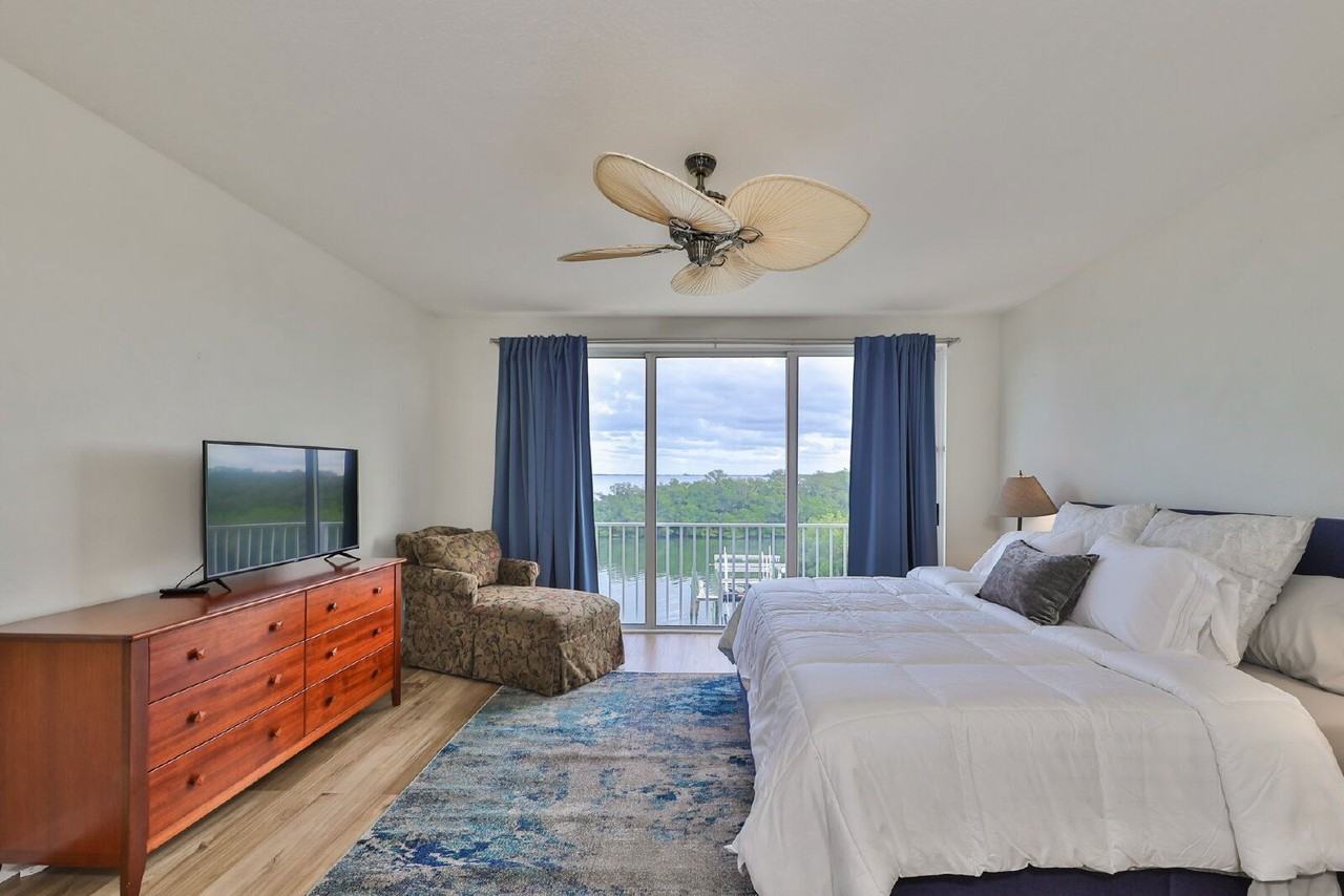 1593 Pinellas Bayway S #1 - Photo 5 of 50