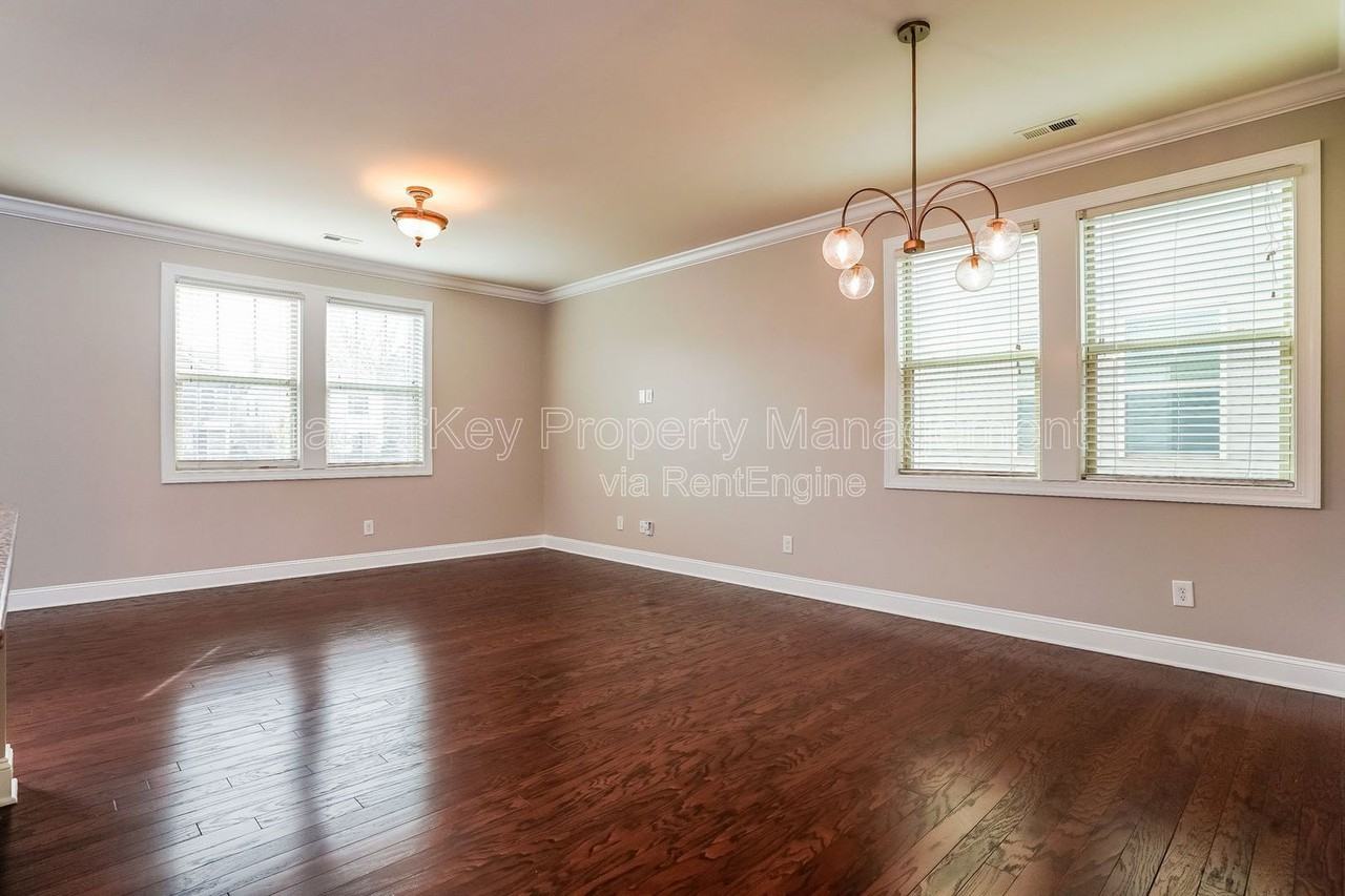 705 Liberty Hill Pass - Photo 7 of 28