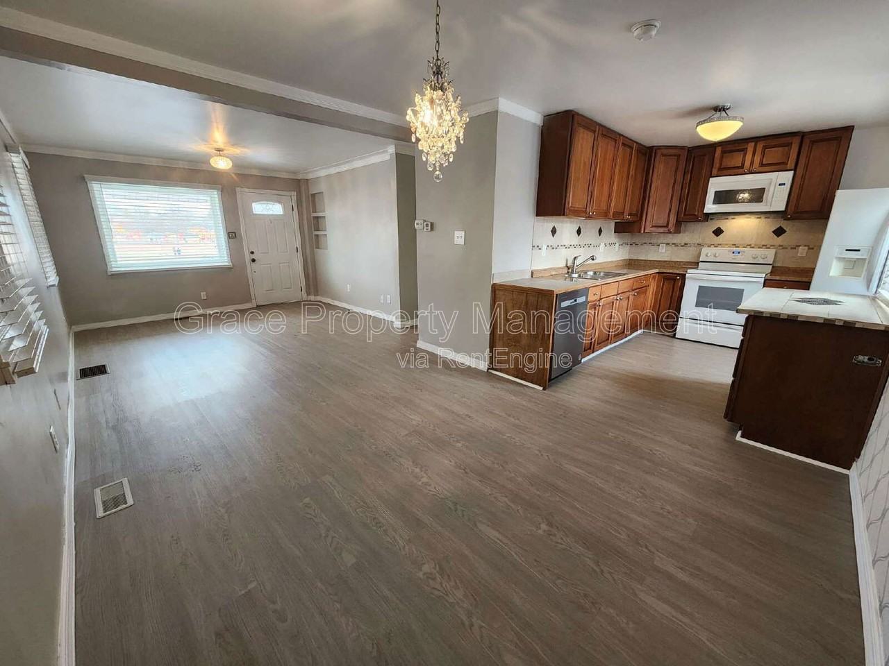 2260 E 91st Ave - Photo 6 of 18